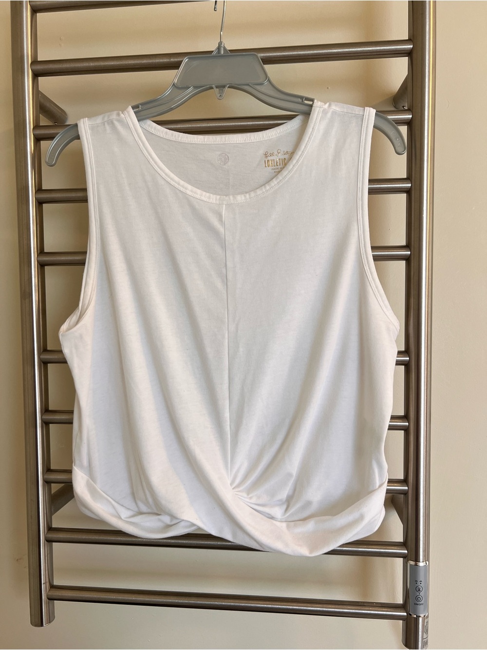 Lilly Pulitzer Luxletic Greer Tank Top in Resort White, size XL